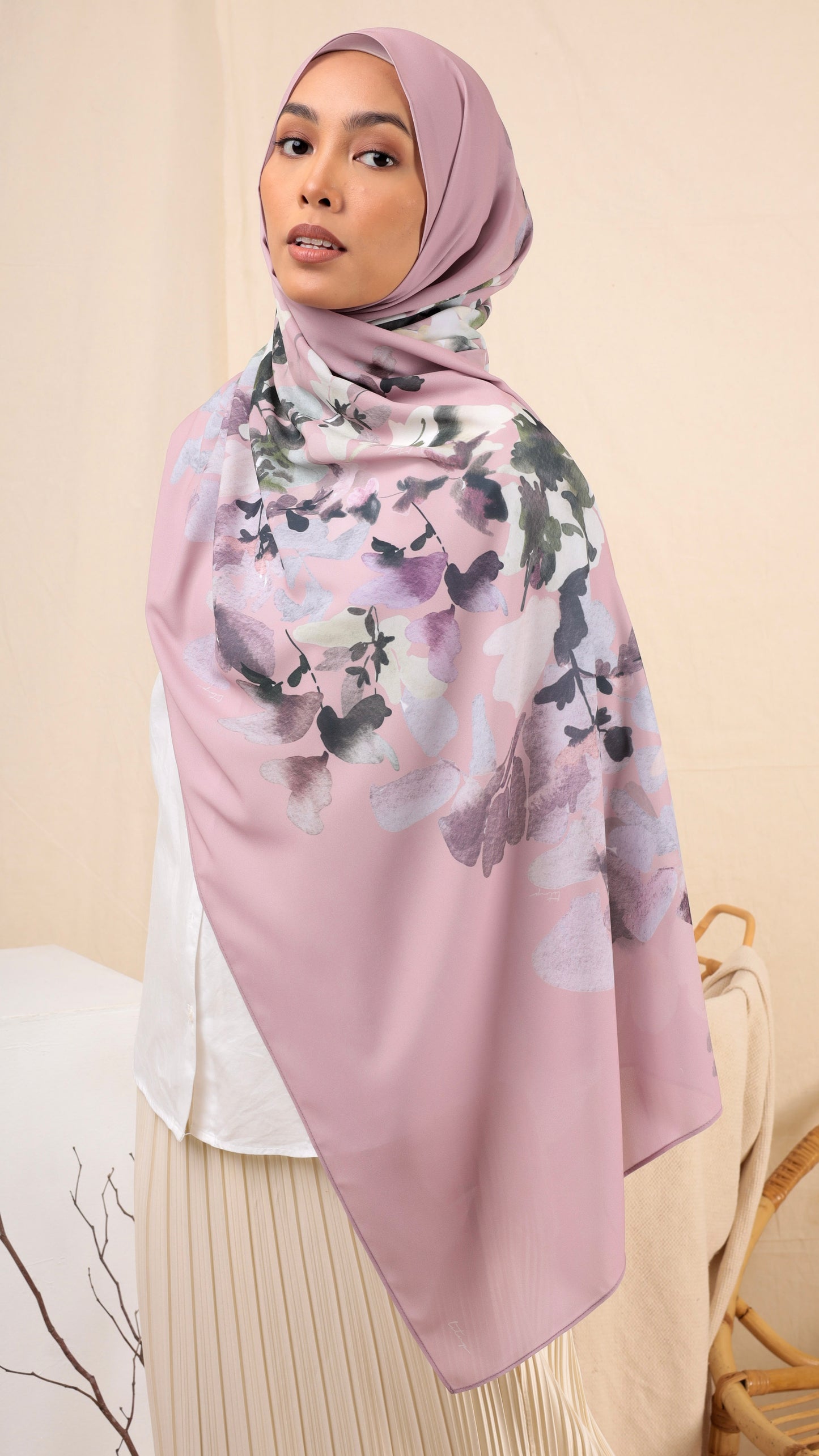 SORAYA in ASH LILAC