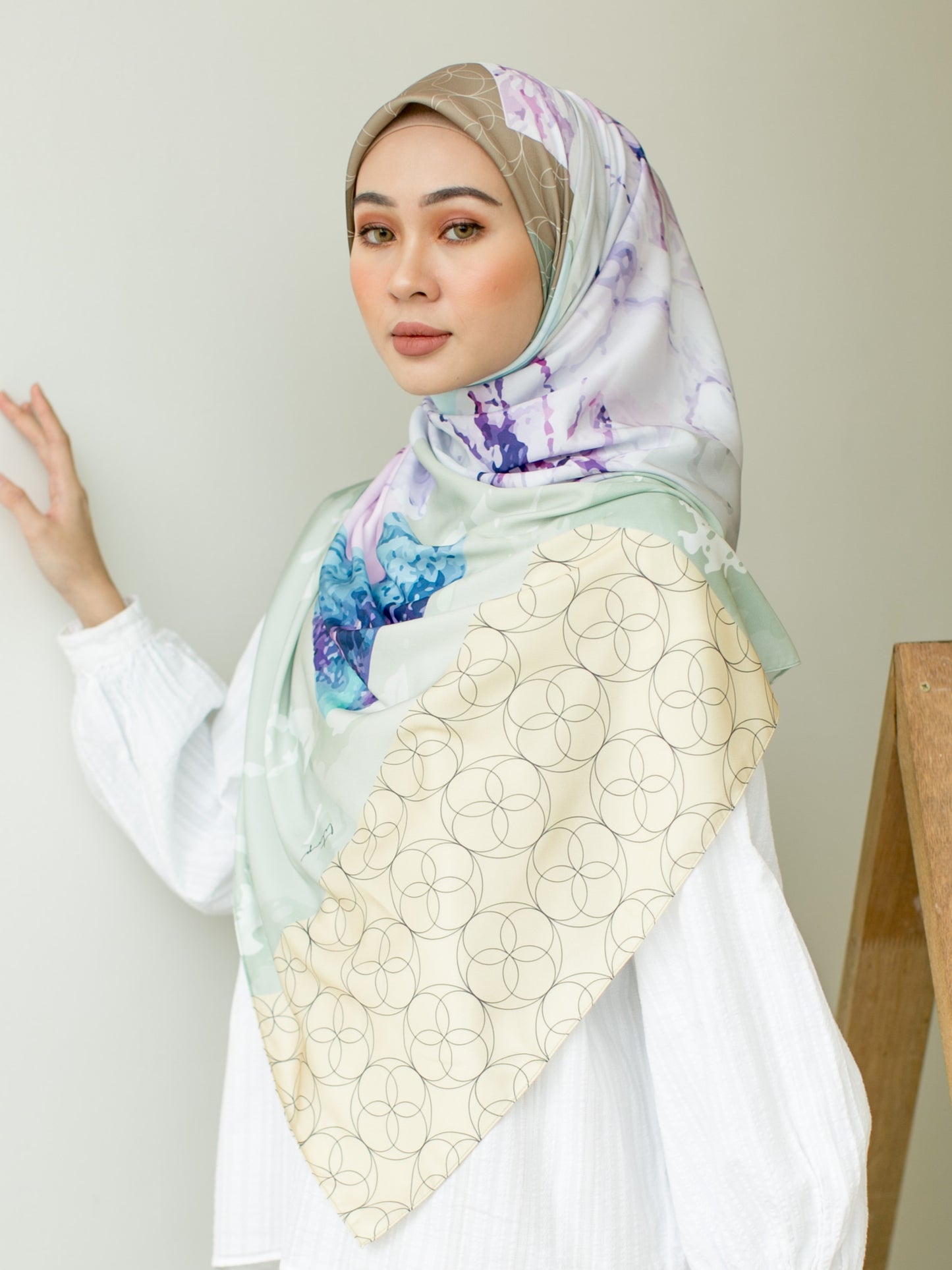 MARBLE in FABULOUS (SQUARE)