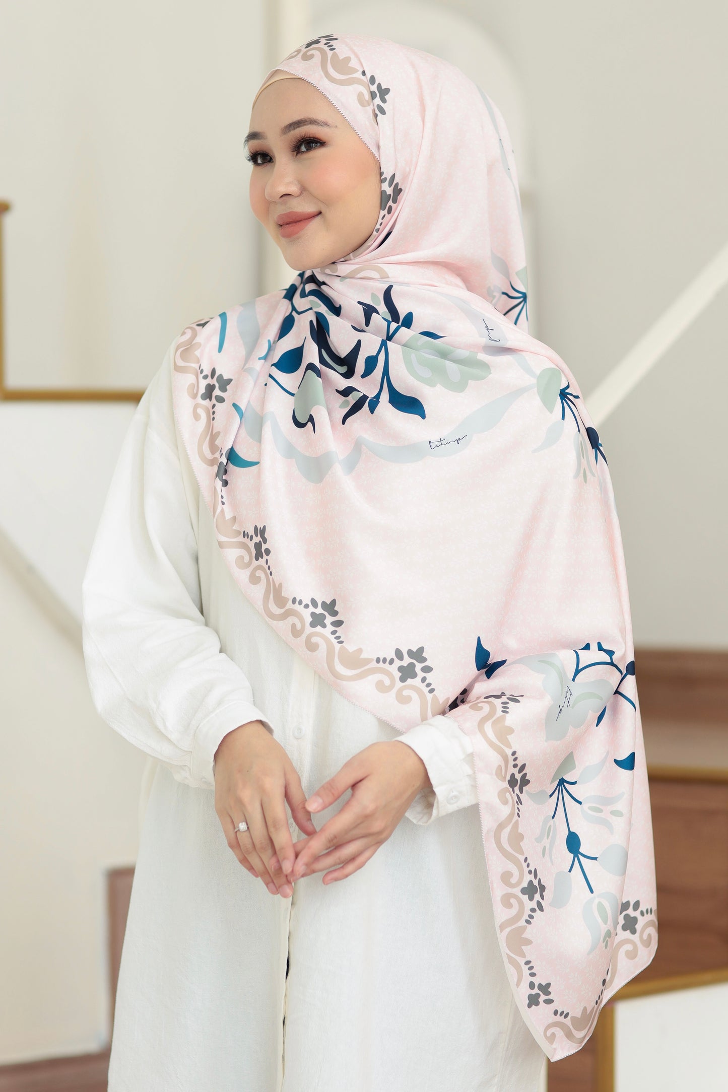TULUS in BLUSHING BRIDE